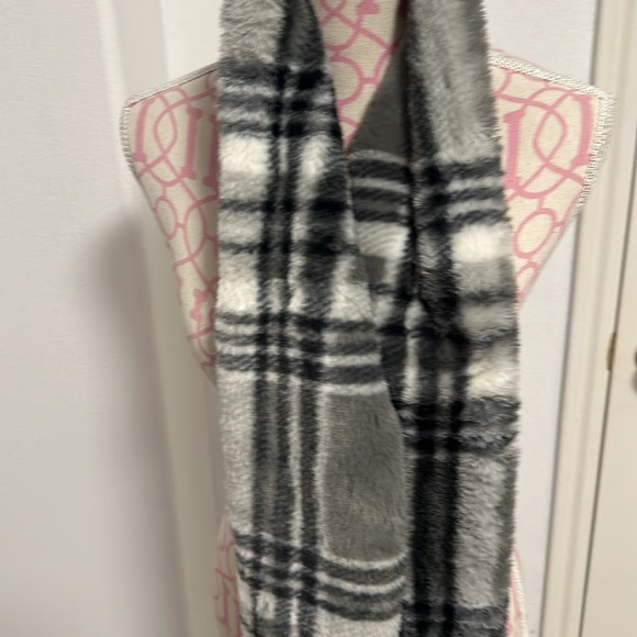 Minky couture plaid scarf, 66 inches long new without tags - Picture 2 of 3
